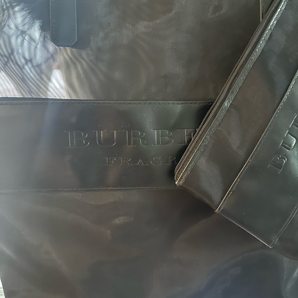 Burberry fragrance mesh black tote with insert bag - Picture 2 of 2